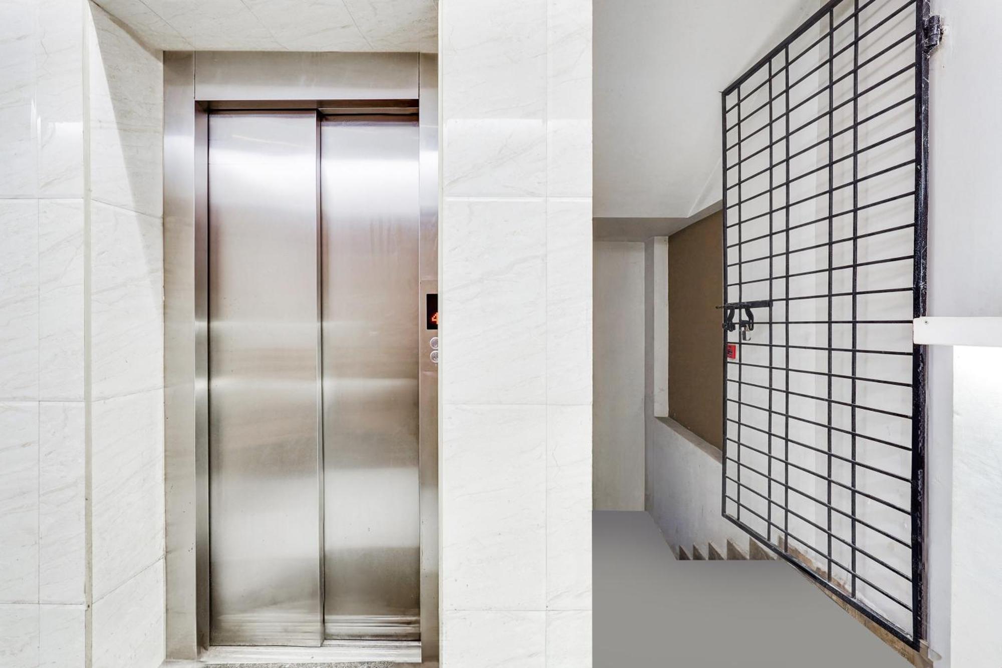 Super Hotel O White Town Formerly Seascape Residency بونديتْشيري المظهر الخارجي الصورة