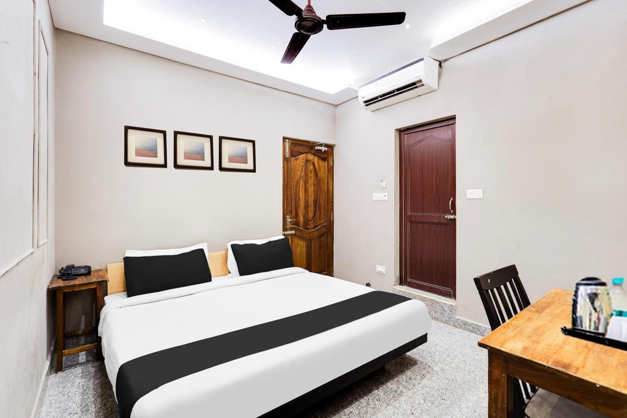 Super Hotel O White Town Formerly Seascape Residency بونديتْشيري المظهر الخارجي الصورة