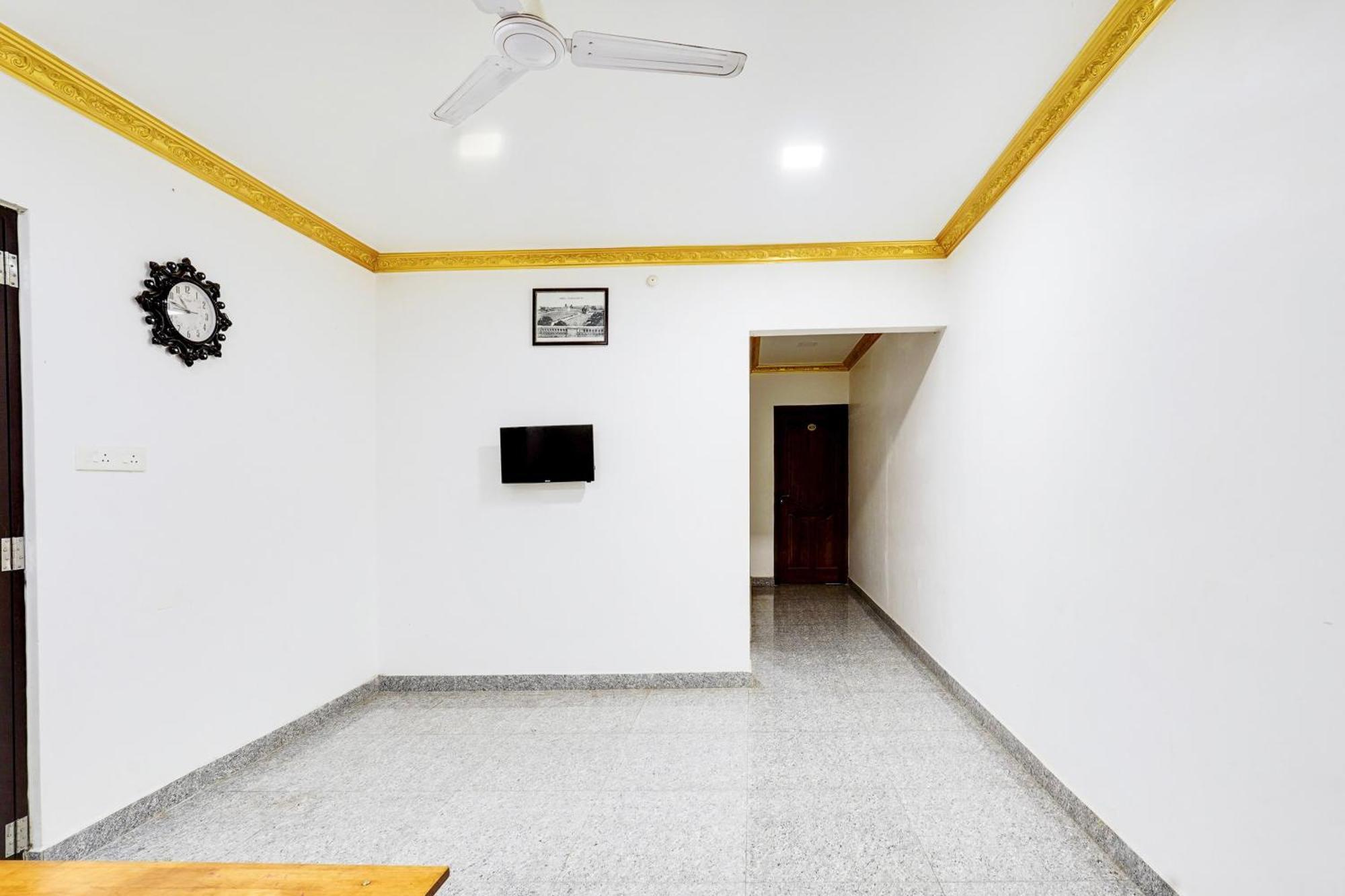 Super Hotel O White Town Formerly Seascape Residency بونديتْشيري المظهر الخارجي الصورة