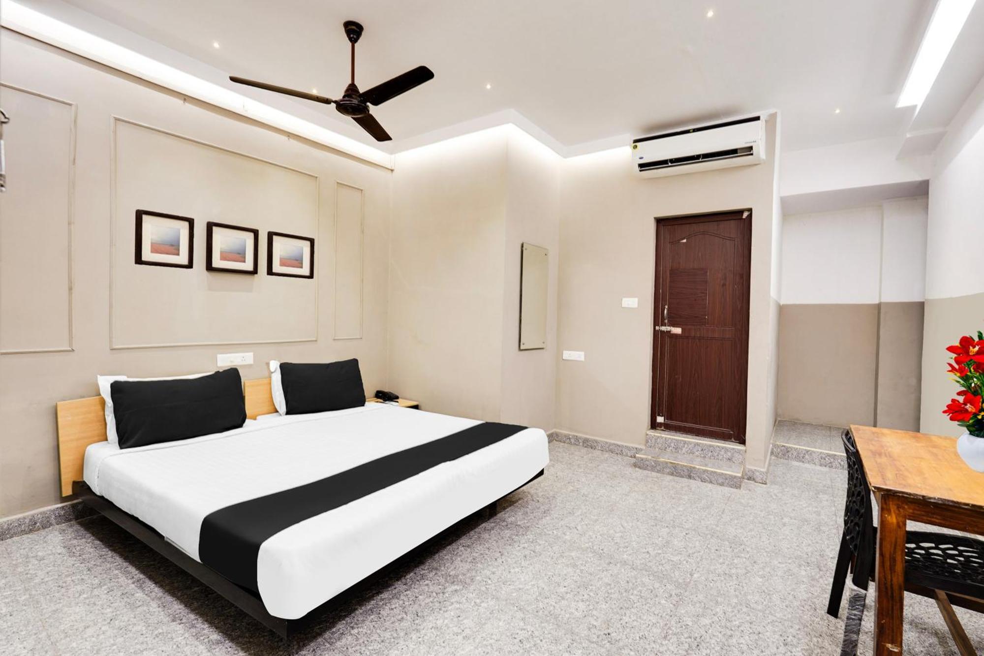 Super Hotel O White Town Formerly Seascape Residency بونديتْشيري المظهر الخارجي الصورة